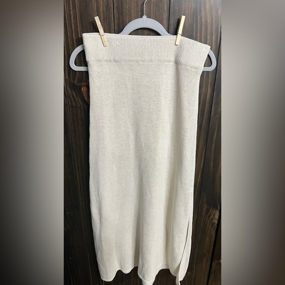 MOD REF with woven skirt in cream-Size: Small - Picture 7 of 8